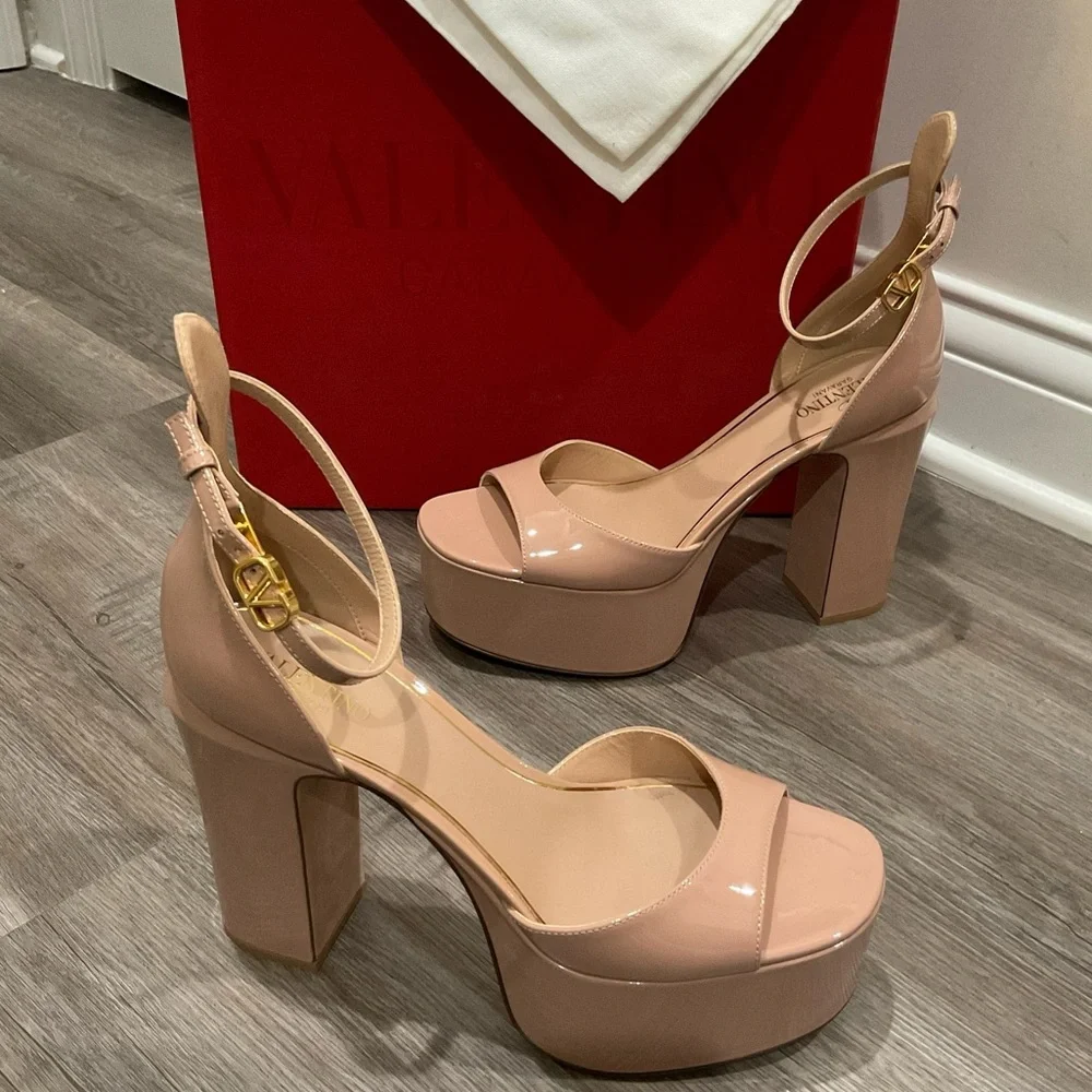 Valentino Garavani Logo Neutral Tan Go Patent Leather Sandal Platforms
